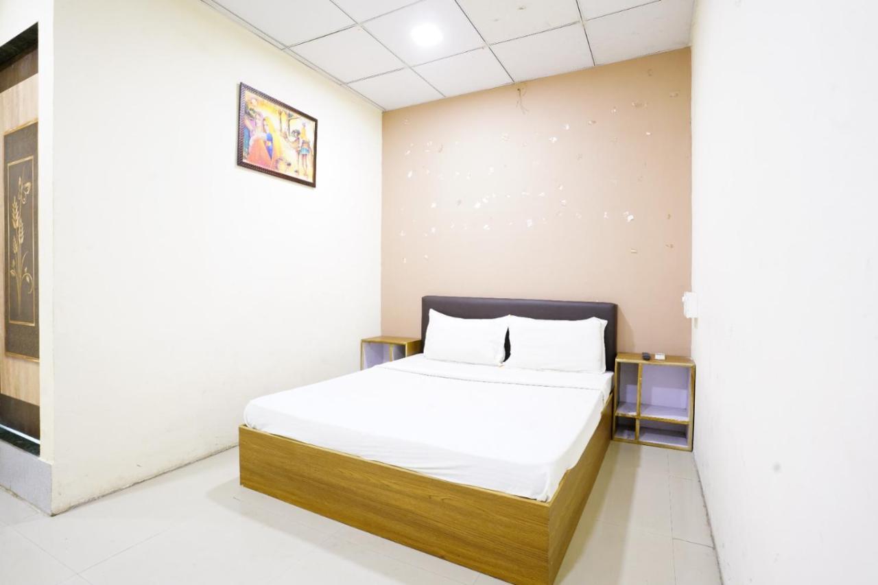 Hotel Nova Rooms Atlanta Shopping Surat Exterior foto